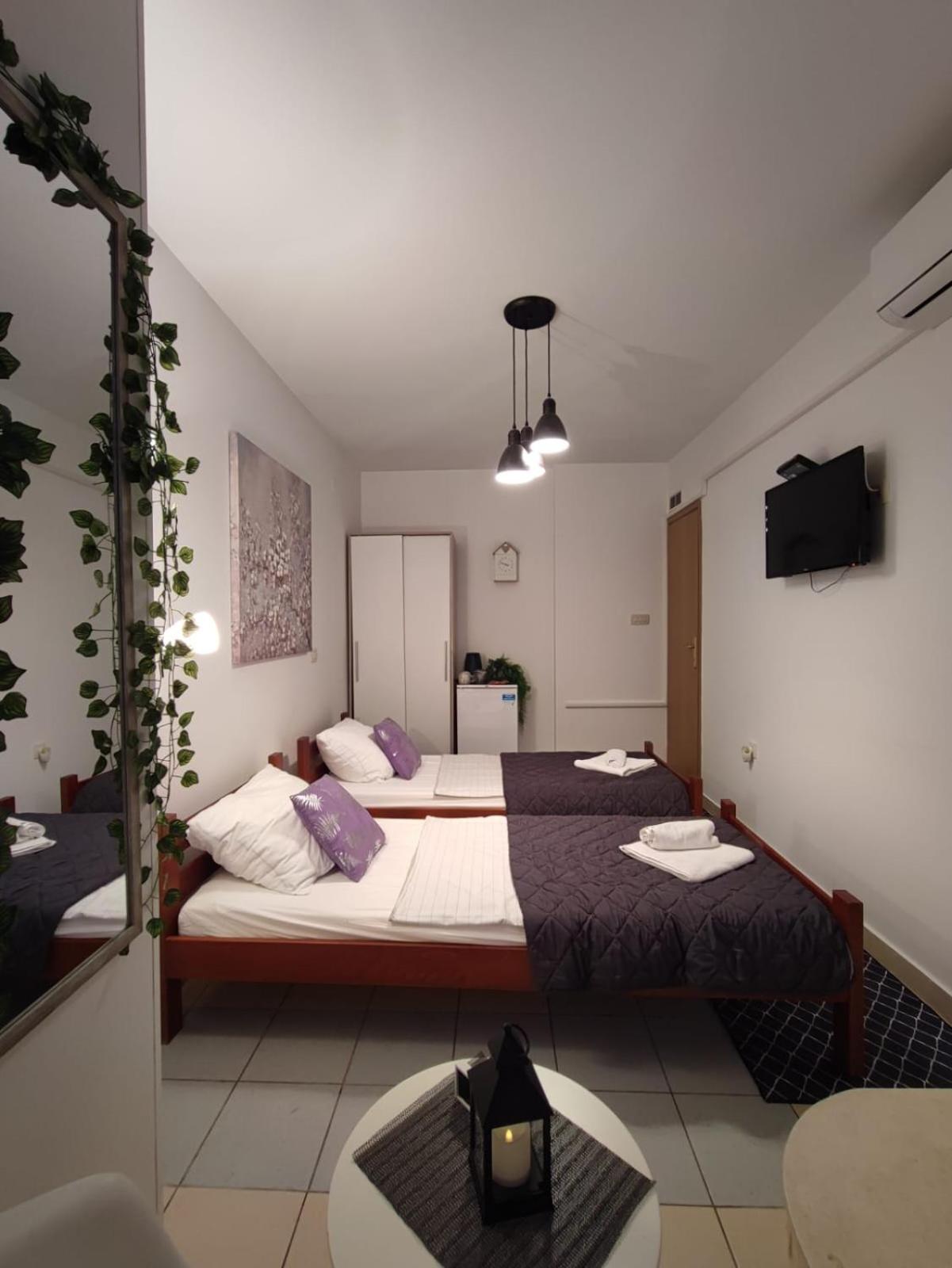Sunny Rooms And Suites 希贝尼克 外观 照片